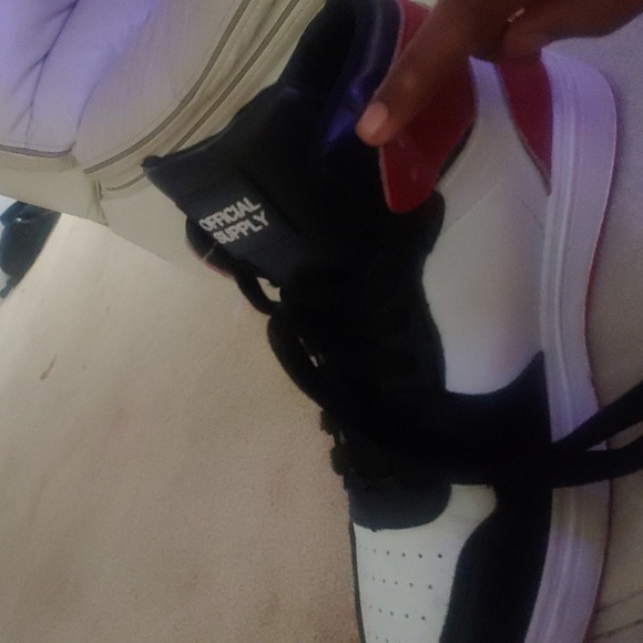 Shoes - Picture 4 of 5